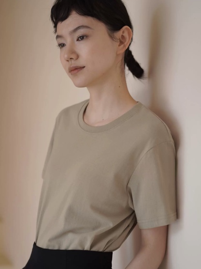 Vendy Basic Tee