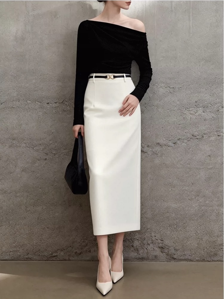 Lydia Back Slit OL Skirt (Discounted-M size)