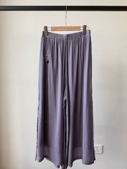 Li Qi Floral Embroided Oriental Vest