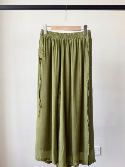 Li Qi Floral Embroided Oriental Vest