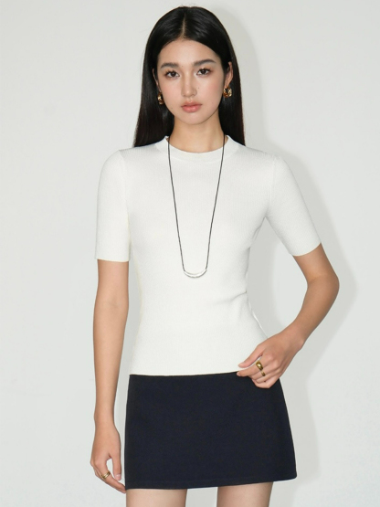 Juliette Clean Fit Round Neck Top-The Black Bow-
