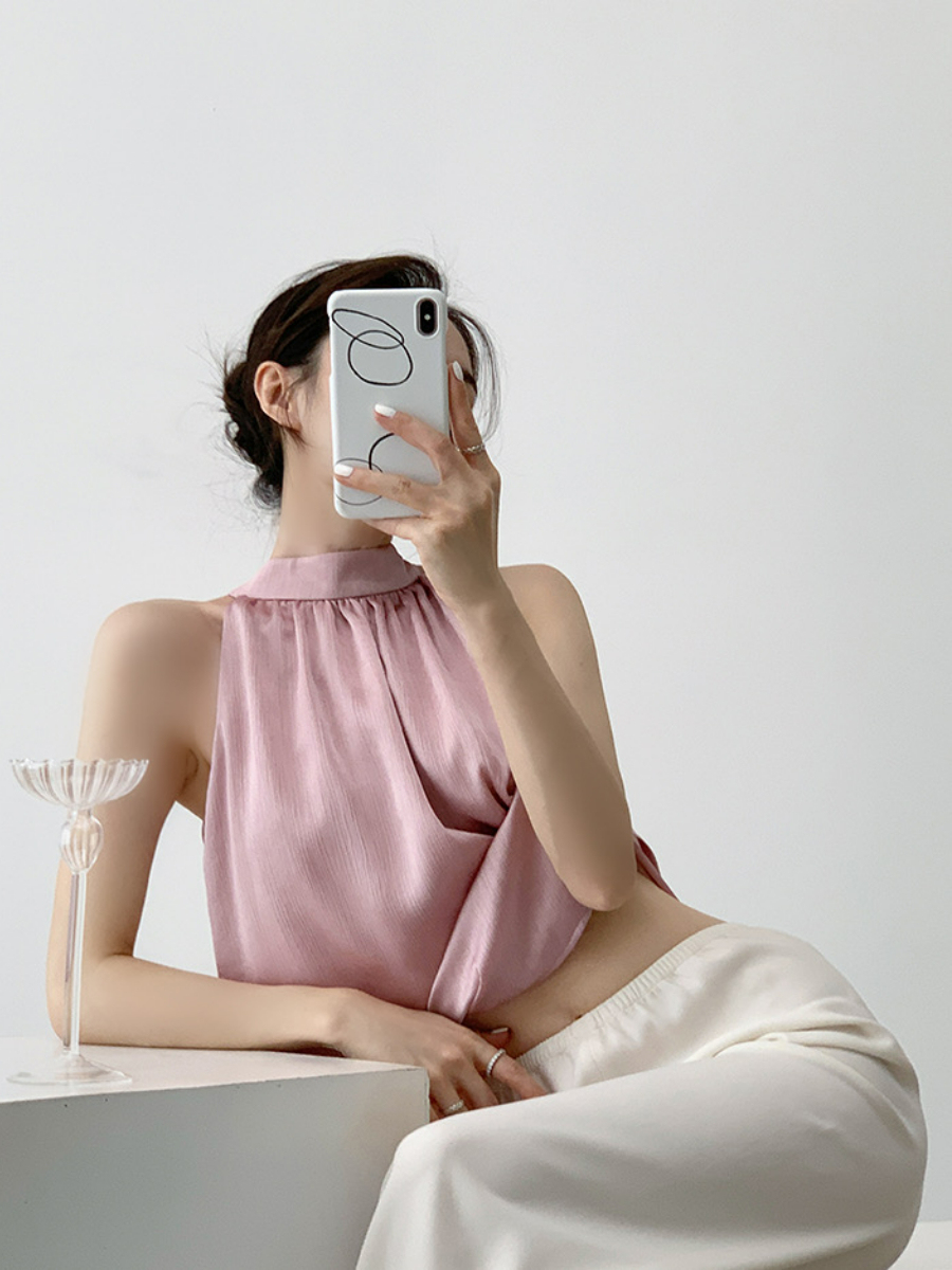 Niko Halter Neck Top-The Black Bow-