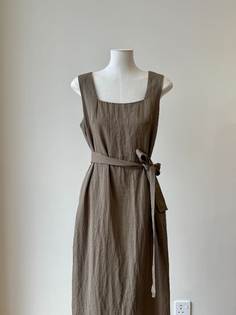 Cannie Square Neck Dress with Tie (DR102)