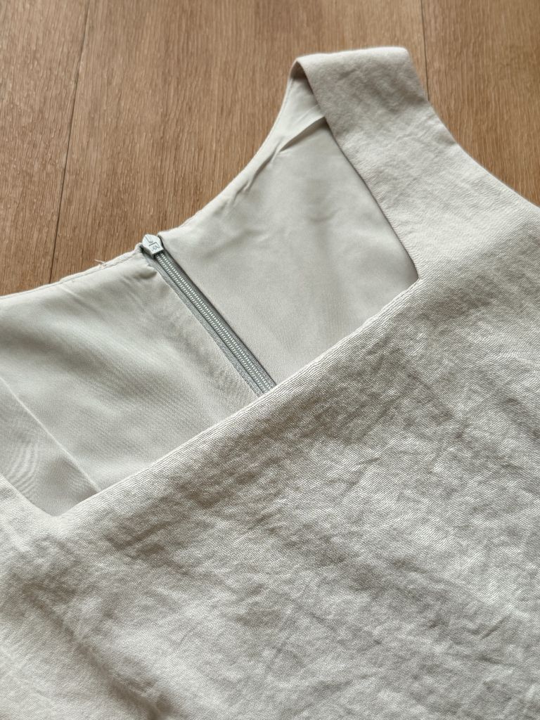 Cannie Square Neck Dress with Tie (DR102)