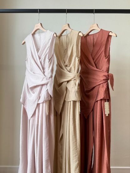 Lena Sleeveless Tied Up Top & Pants Set