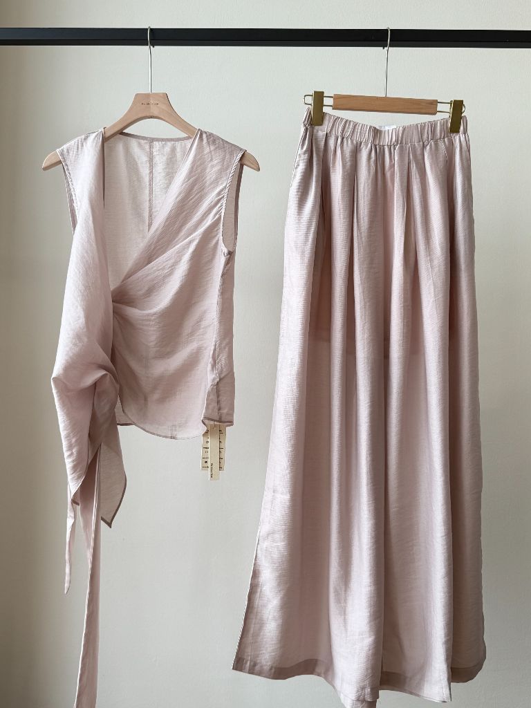 Lena Sleeveless Tied Up Top & Pants Set