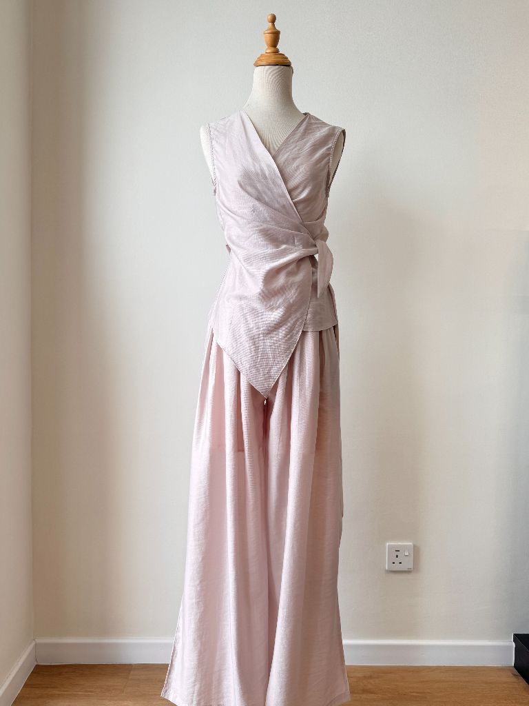 Lena Sleeveless Tied Up Top & Pants Set