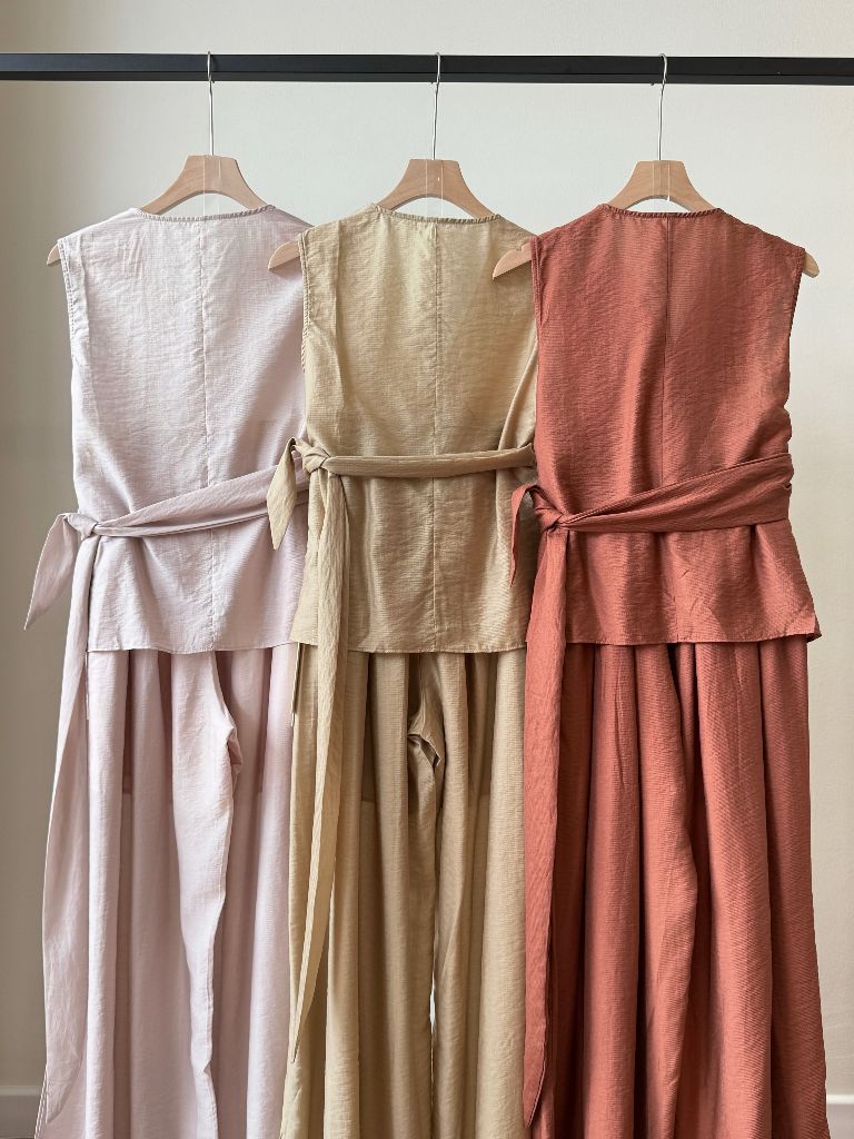 Lena Sleeveless Tied Up Top & Pants Set