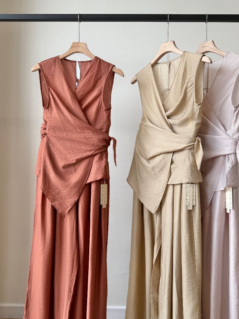 Lena Sleeveless Tied Up Top & Pants Set