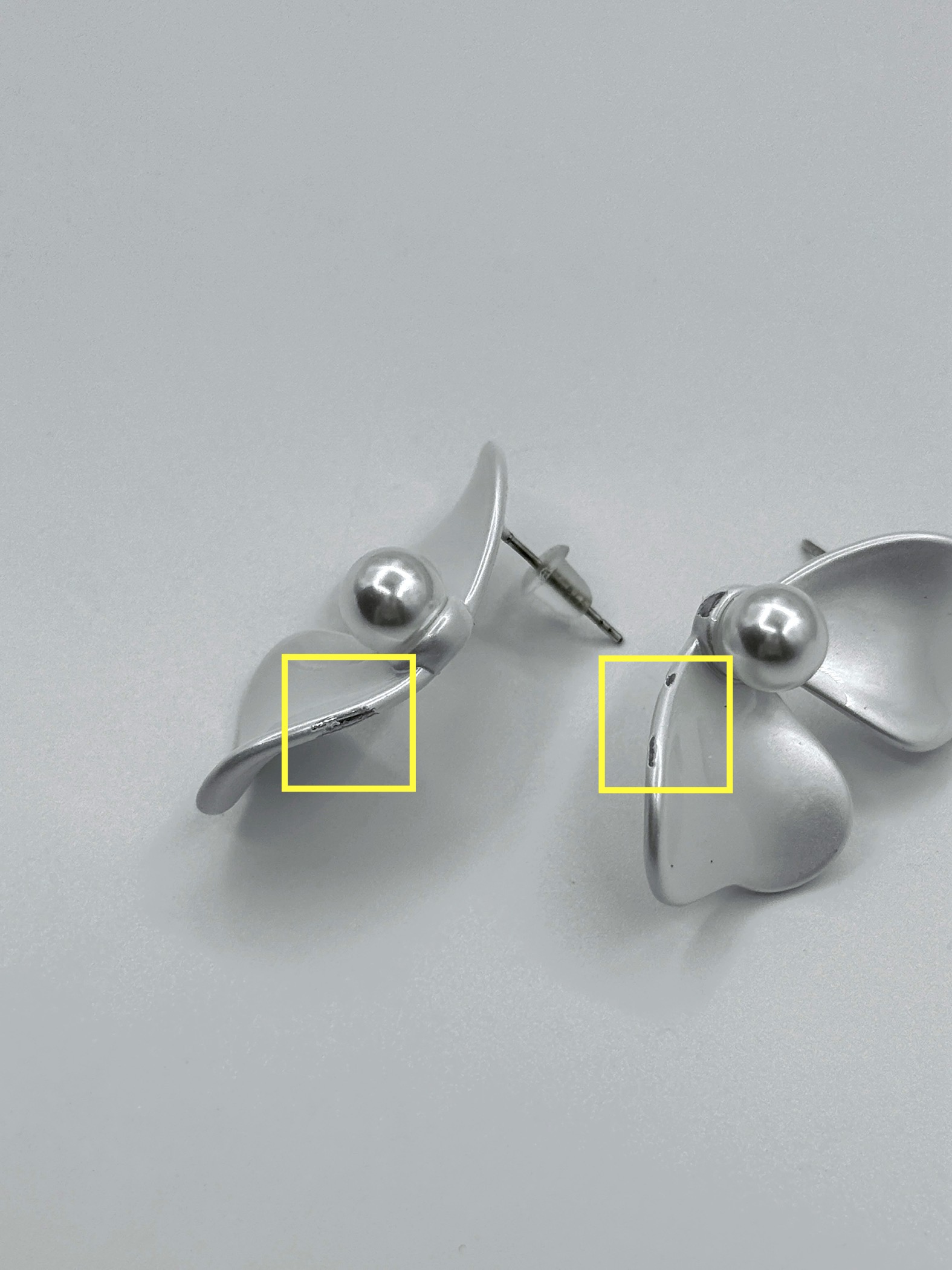 Sang-Hee Petal Ear Studs (Rejected)-The Black Bow-