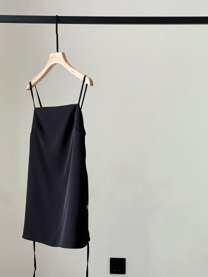 Jabre Flare Cami Top (Discounted-S size)-The Black Bow-