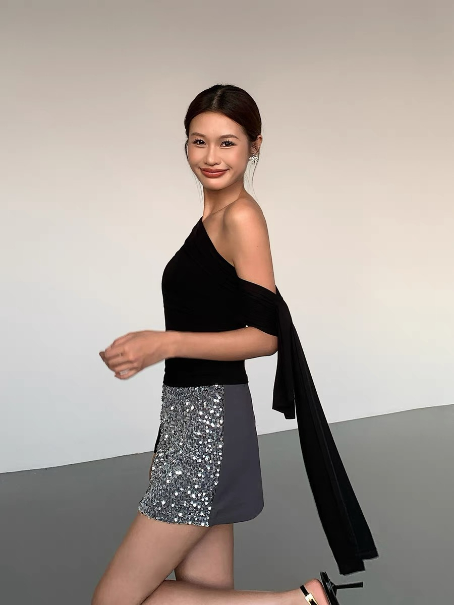 Jazmine One Shoulder Asymmetric Collar Top-The Black Bow-
