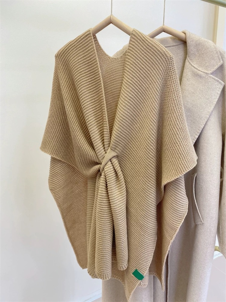 Minotti Shawl Wrap