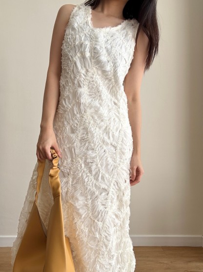 Camilly Pedal Textured Delicate Dress