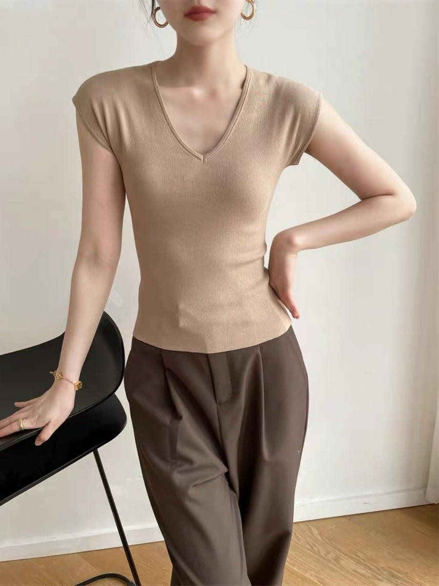 March V-Neck Knit Top-The Black Bow-