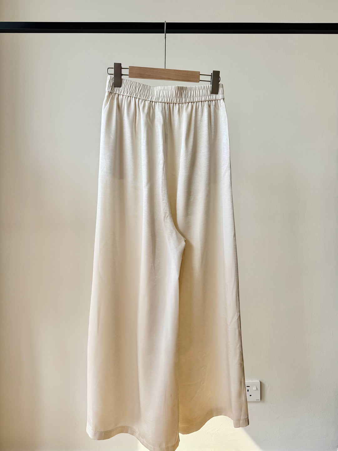 Ling Feng Satin Culottes