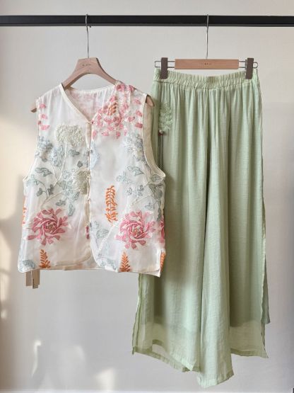 Li Qi Floral Embroided Oriental Vest