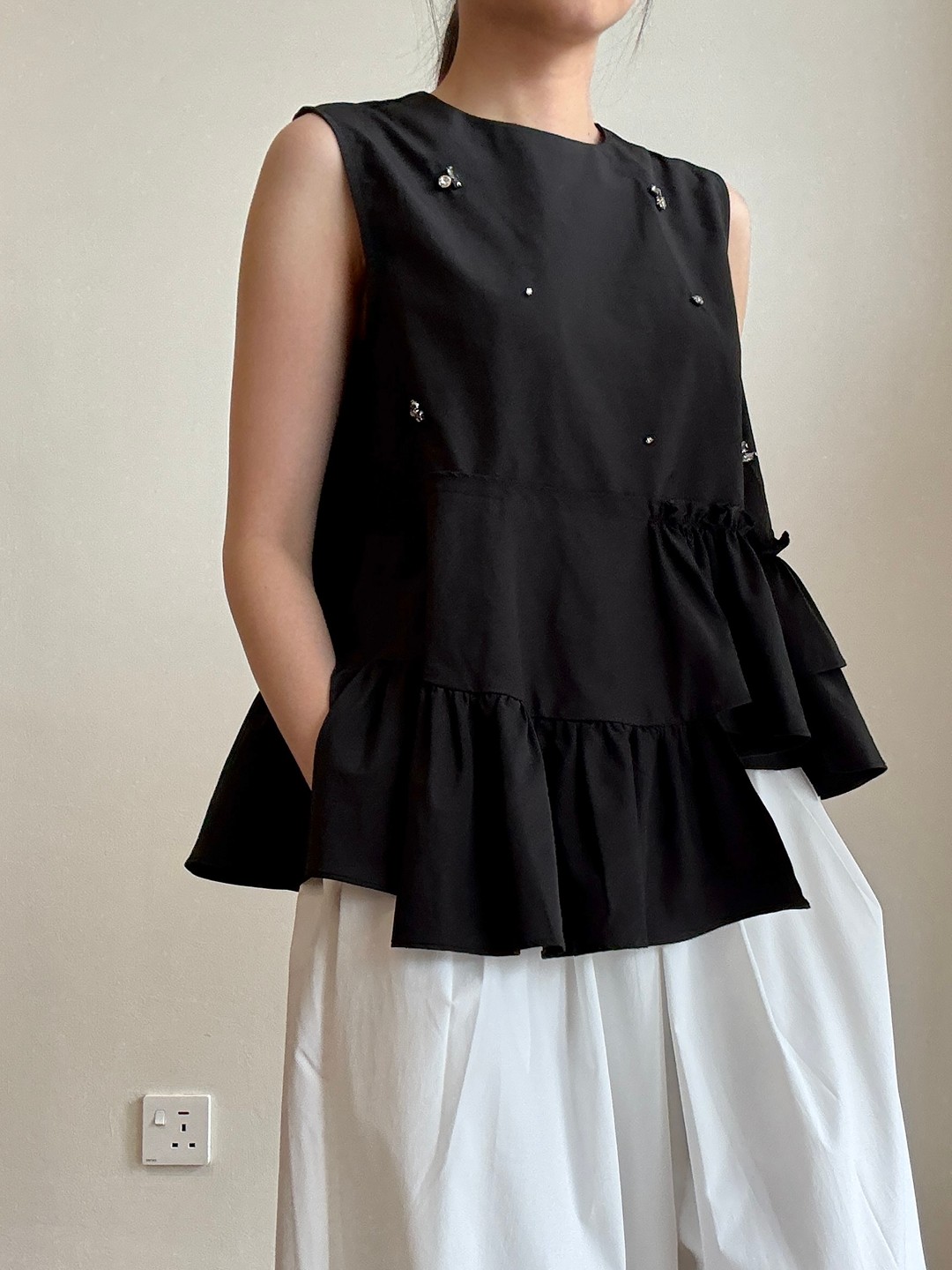 Viktoria Asymmetrical Ruffle Hem Top