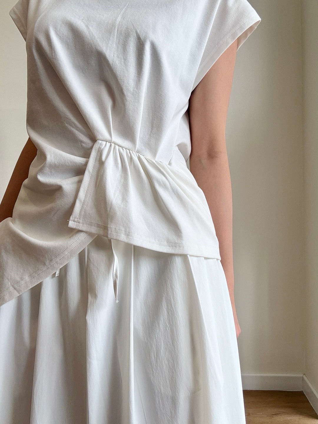 Vivian Asymmetric Twist Front Top