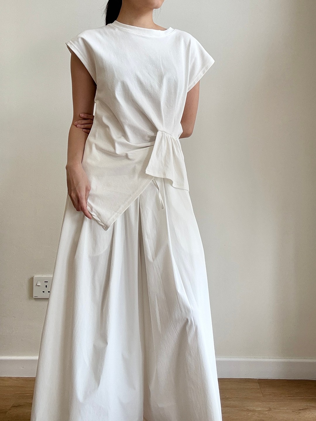 Vivian Asymmetric Twist Front Top