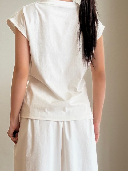 Vivian Asymmetric Twist Front Top