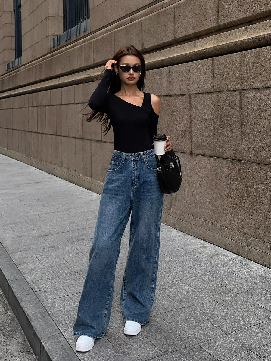 Judy Cold Shoulder Asymmetric Top-The Black Bow-