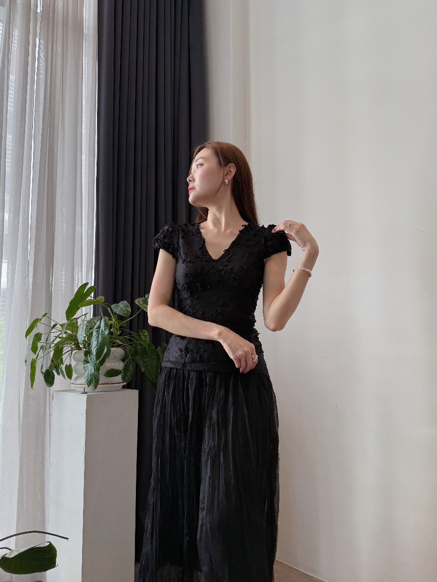 Chandriene 3D Floral Skirt Set (Discounted-M, L size)