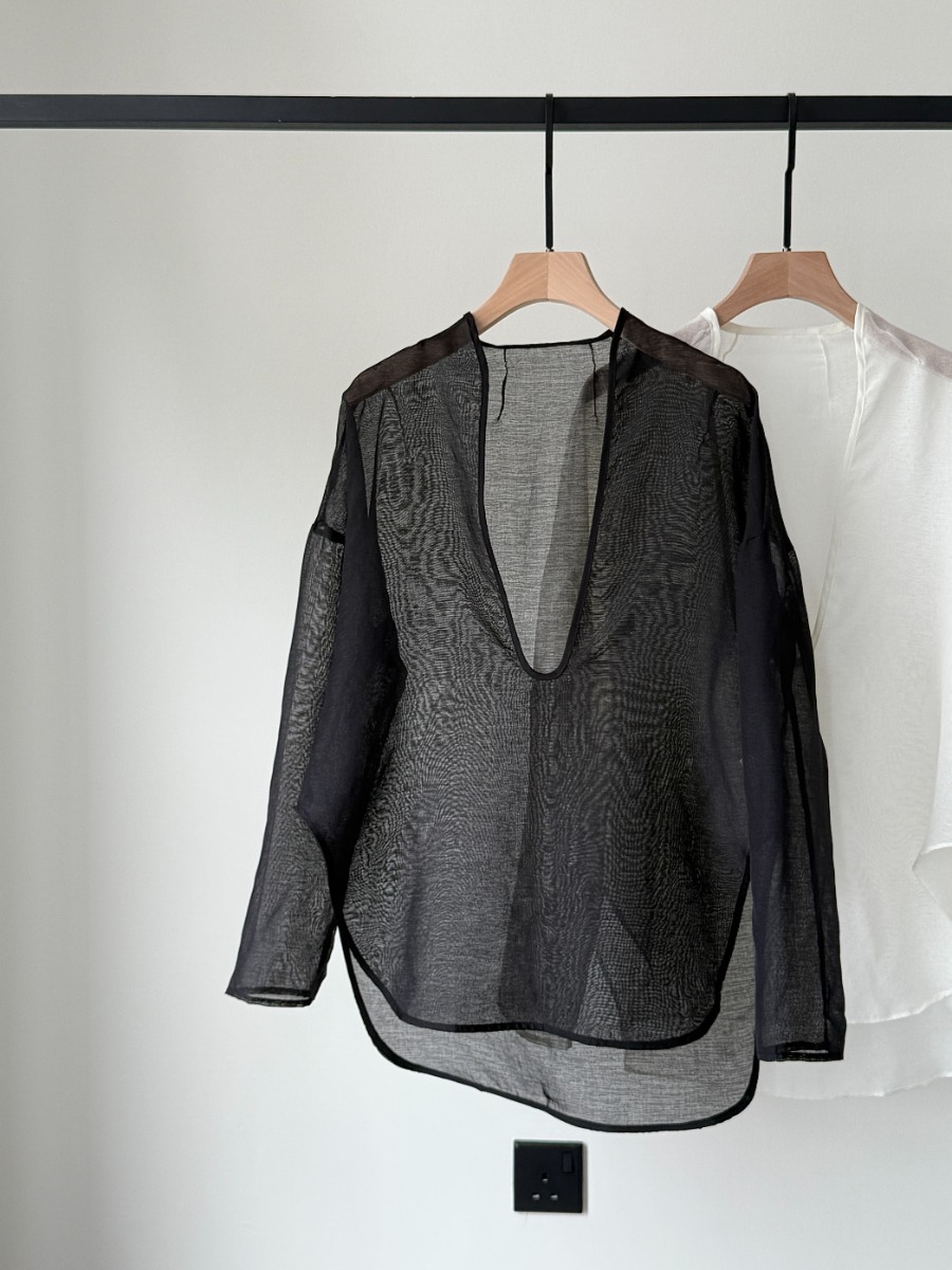 Viori Sheer Linen Top-The Black Bow-