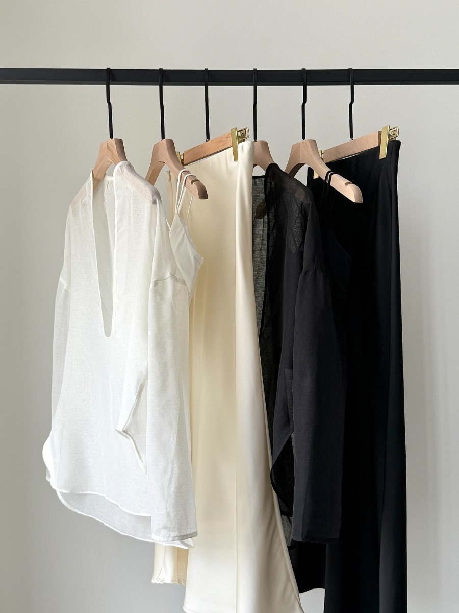 Viori Sheer Linen Top-The Black Bow-