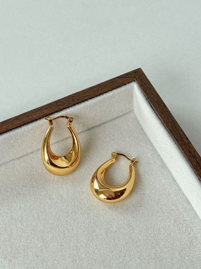 Haw-Young Hoop Earrings