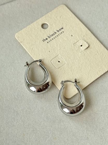 Haw-Young Hoop Earrings