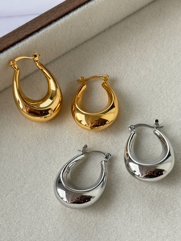 Haw-Young Hoop Earrings
