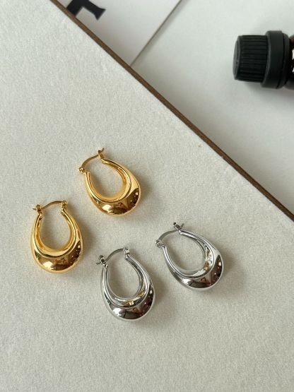 Haw-Young Hoop Earrings
