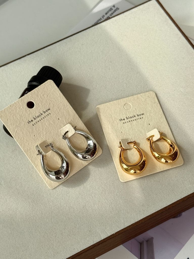 Haw-Young Hoop Earrings