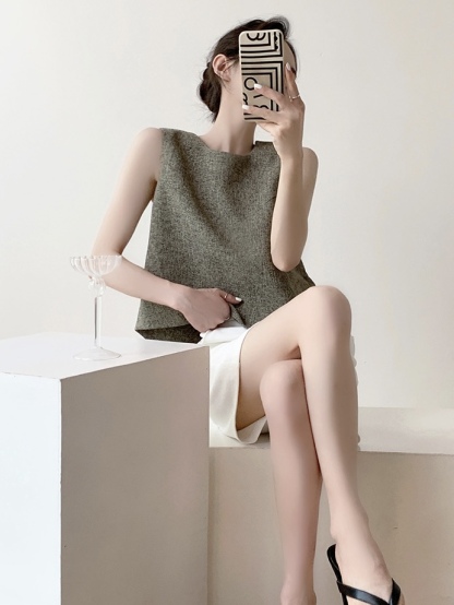 Debra Back Slit Sleeveles Top & Teaga Mid-Length Pants-The Black Bow-