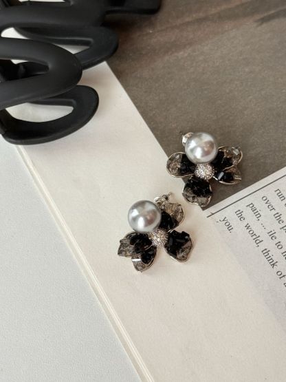 Young-Mi Midnight Pearl Blossoms Ear Studs