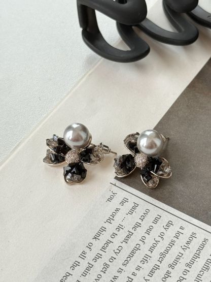 Young-Mi Midnight Pearl Blossoms Ear Studs