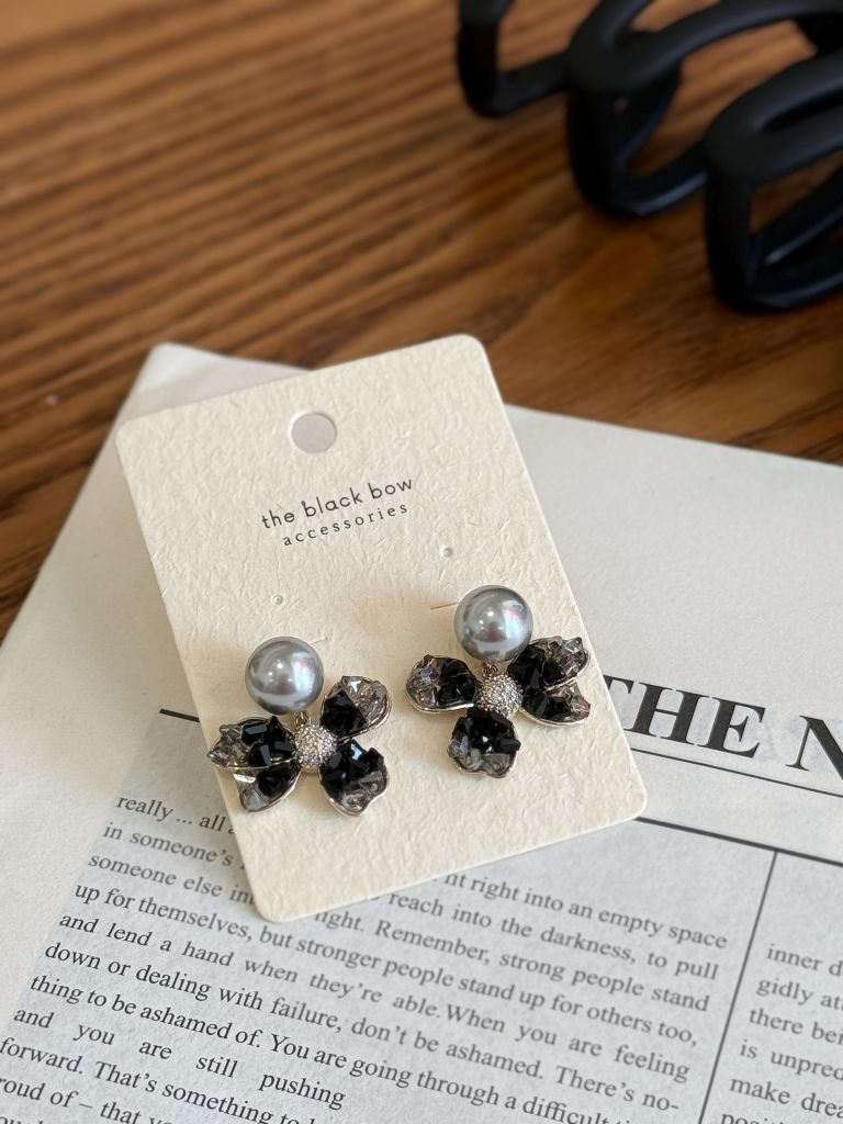 Young-Mi Midnight Pearl Blossoms Ear Studs