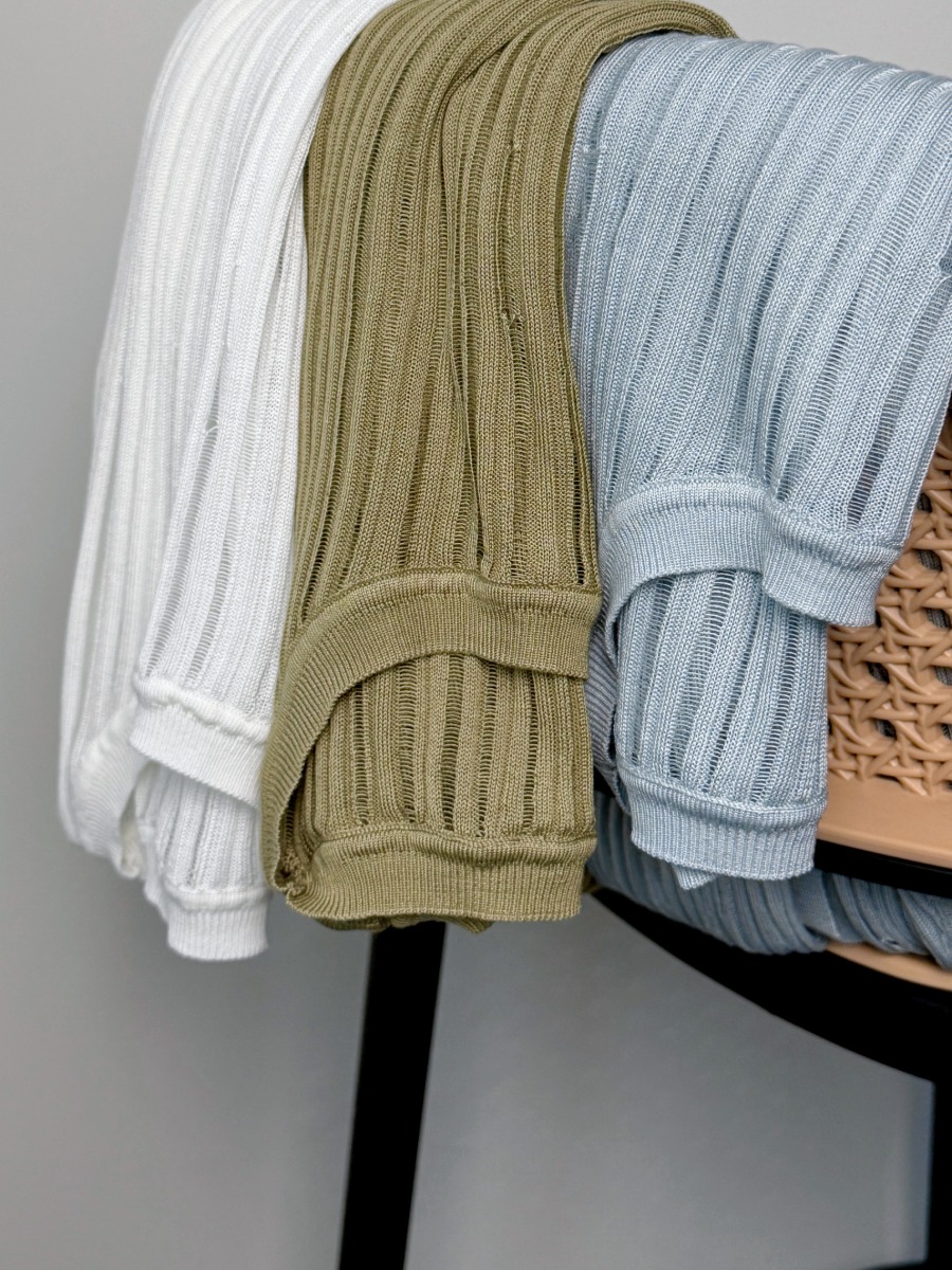 Erin Sheer Knit Top-The Black Bow-