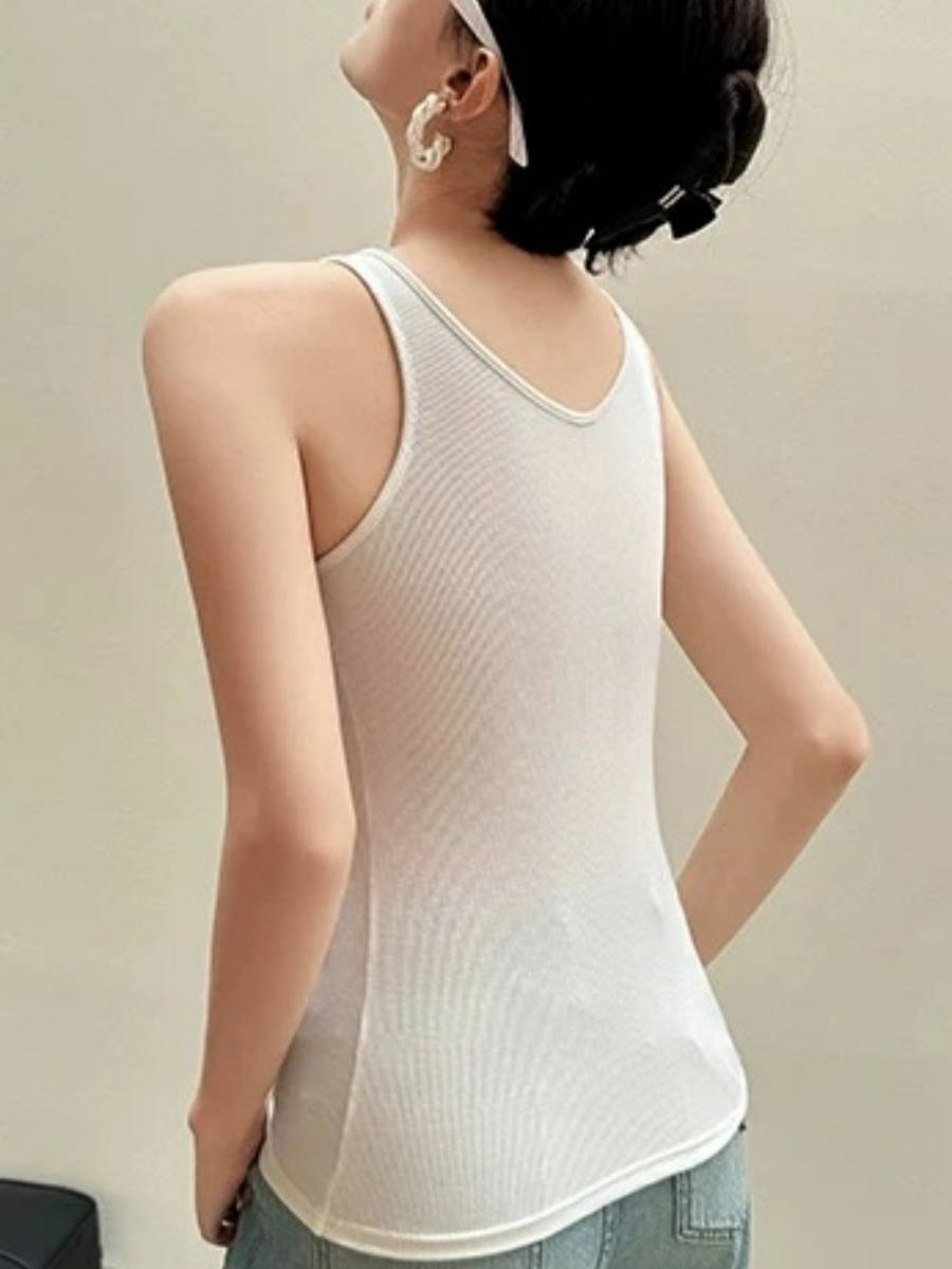Qadyn V-Neck Knit Top