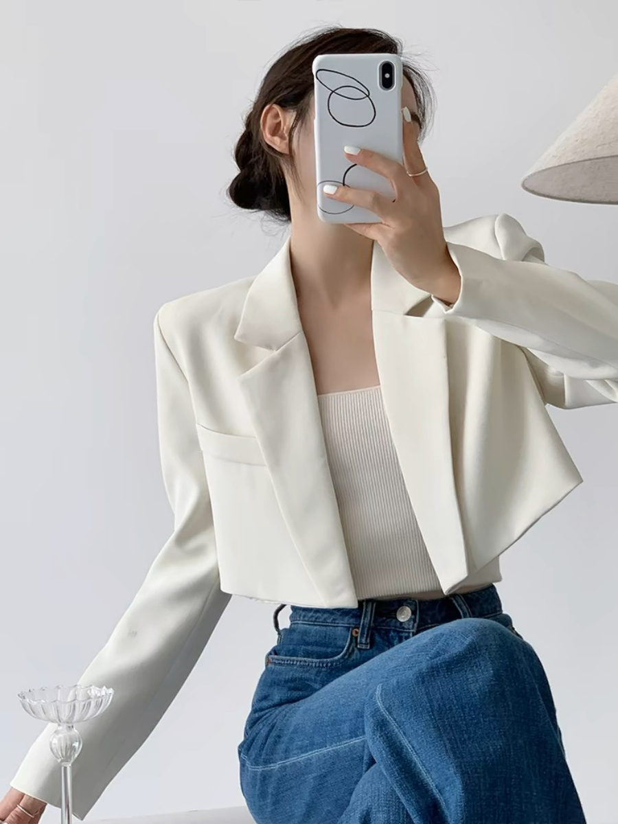 Lainey Lapel Collar Buttonless Cropped Blazer-The Black Bow-