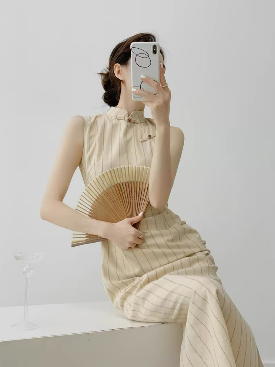Xi Nin Stripe Linen Cheongsam-The Black Bow-