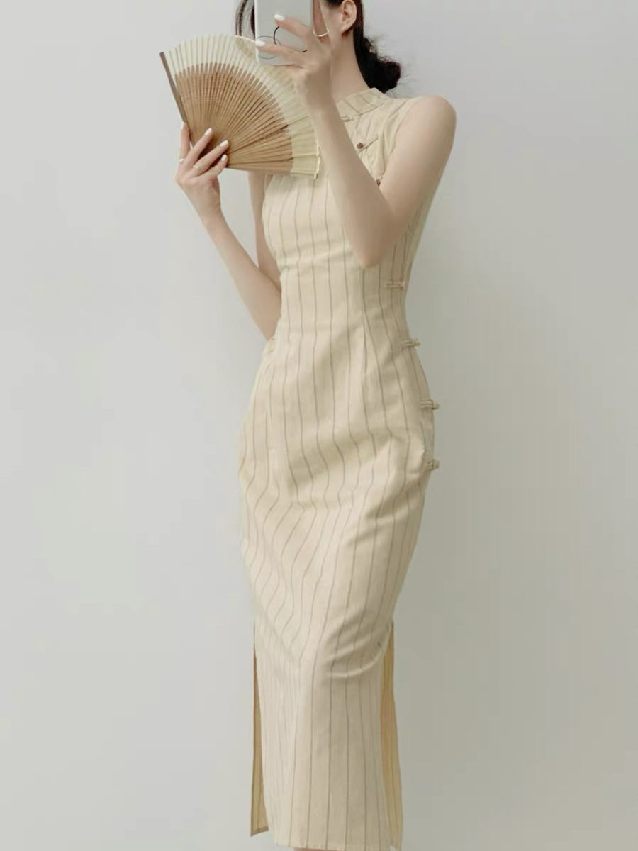 Xi Nin Stripe Linen Cheongsam-The Black Bow-