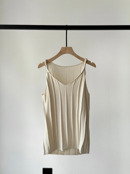 Emmett Twist Knot V-Neck Knit Top