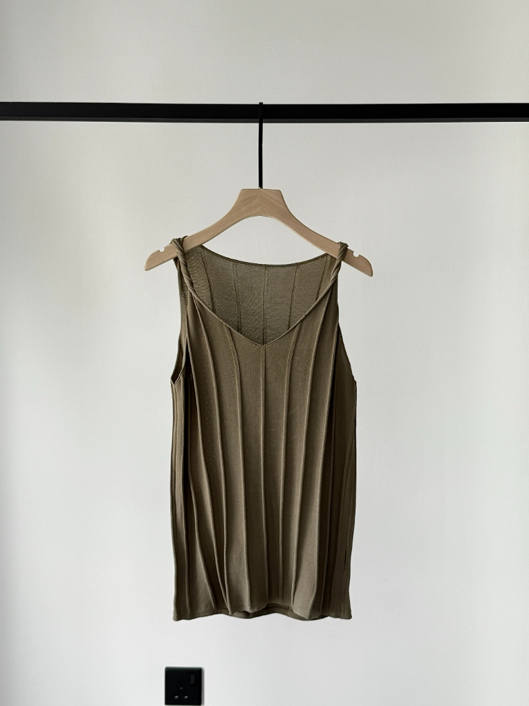 Emmett Twist Knot V-Neck Knit Top