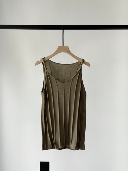 Emmett Twist Knot V-Neck Knit Top