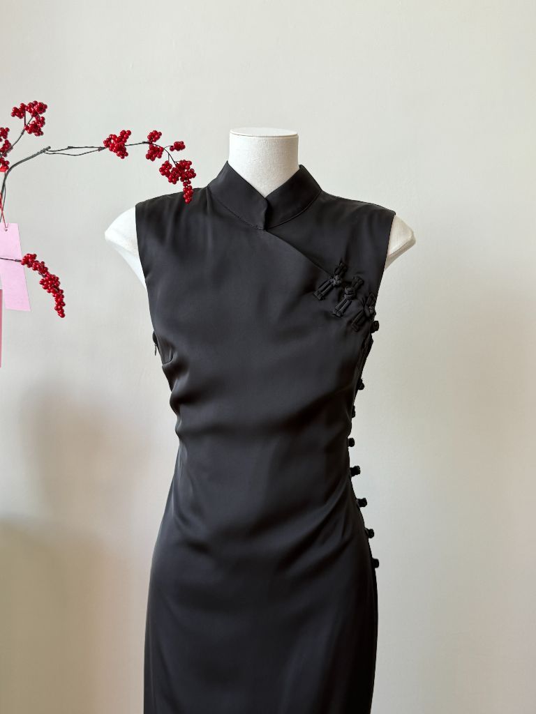 Shuang Ze Side Slide Lacey Cheongsam