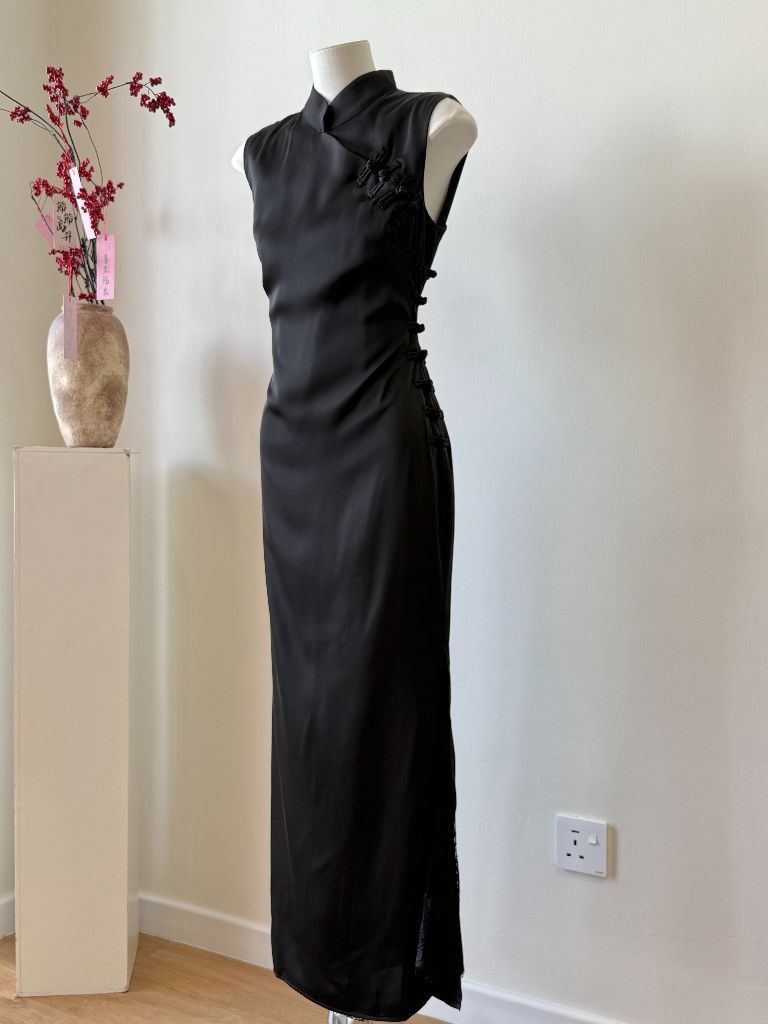 Shuang Ze Side Slide Lacey Cheongsam