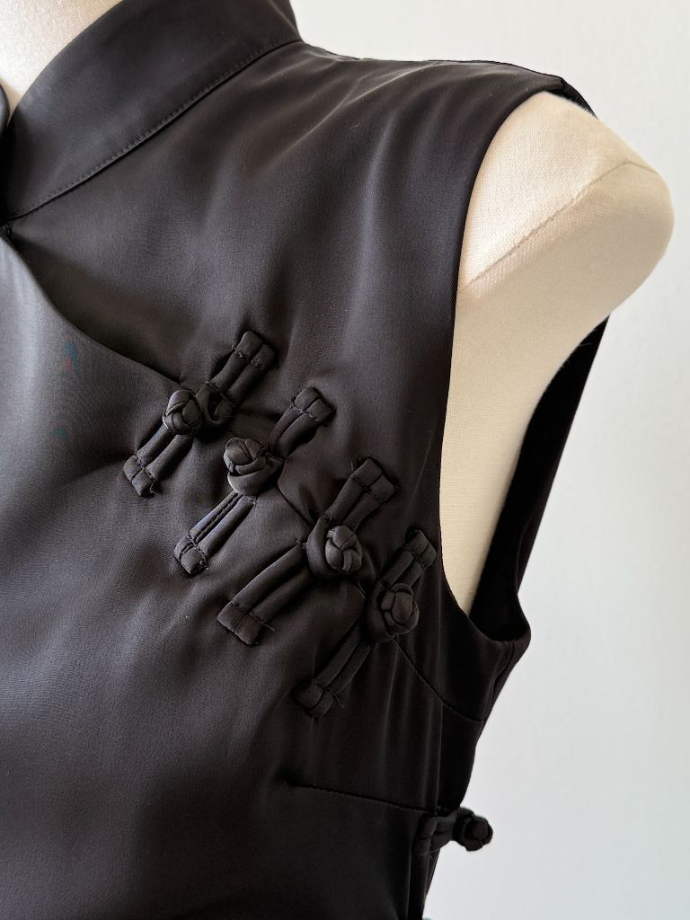 Shuang Ze Side Slide Lacey Cheongsam