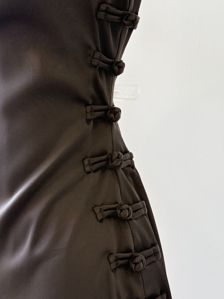 Shuang Ze Side Slide Lacey Cheongsam